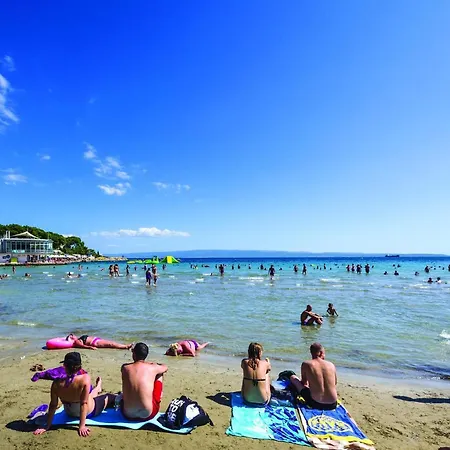 Apartamento Lovely In With Wifi Split